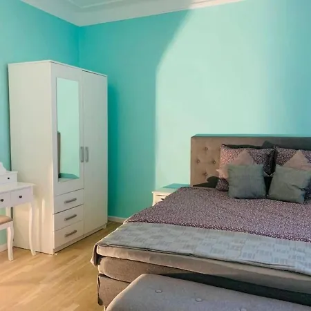 Captivating 4-bed In