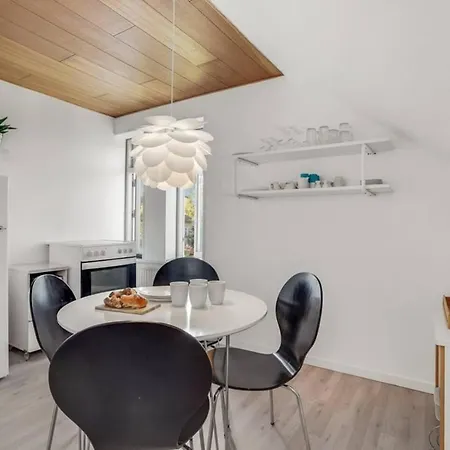 Captivating 4-bed In Villa *