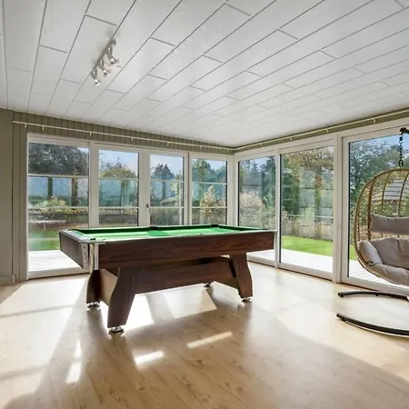 Captivating 4-bed In Villa