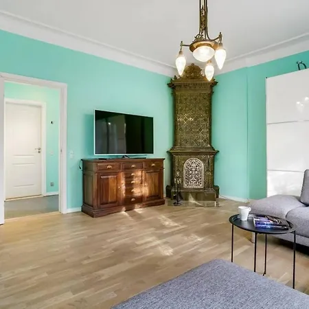 Captivating 4-bed In Villa