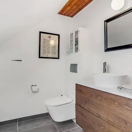 Captivating 4-bed In
